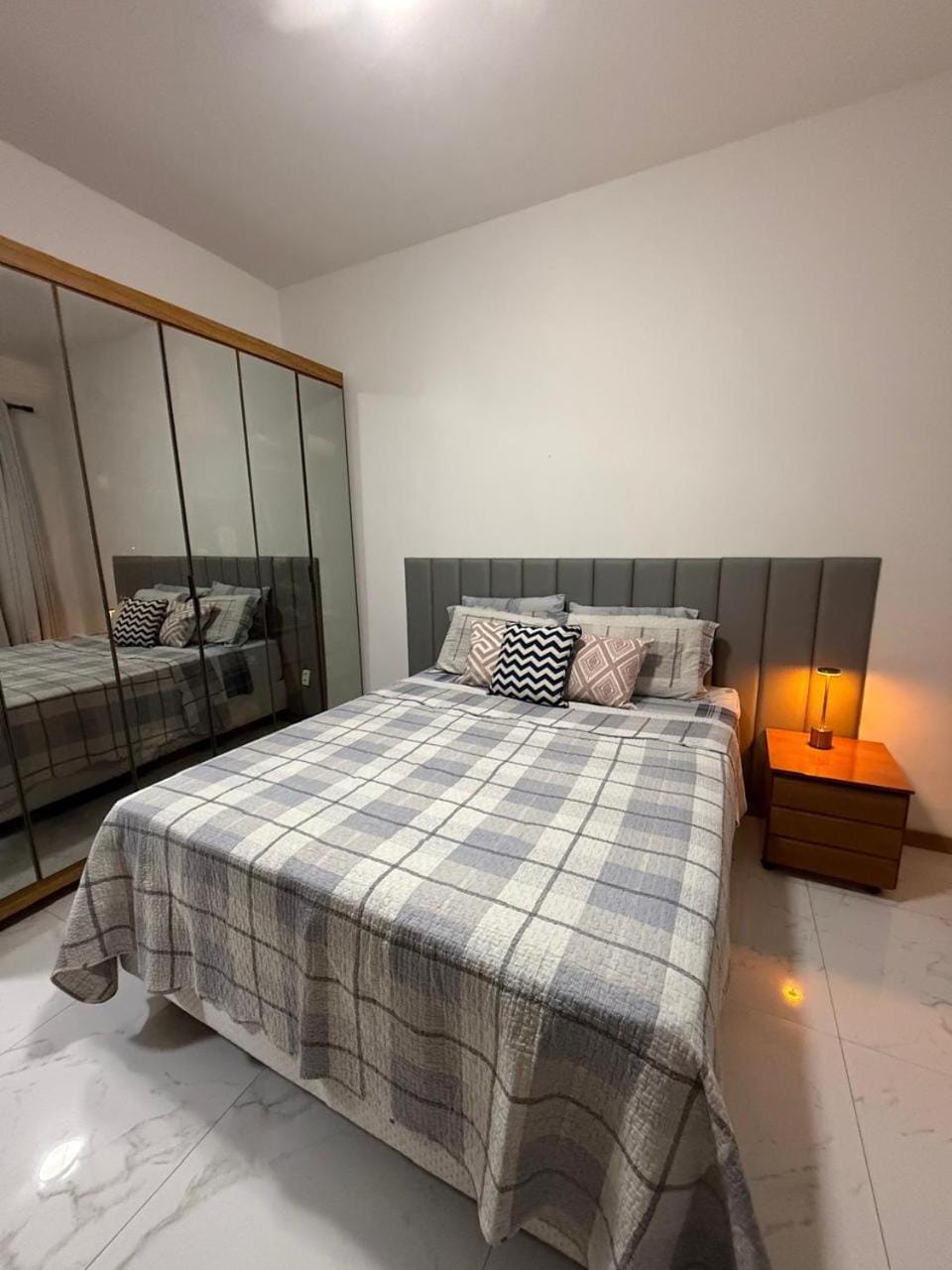 Bed, Bedroom, locker