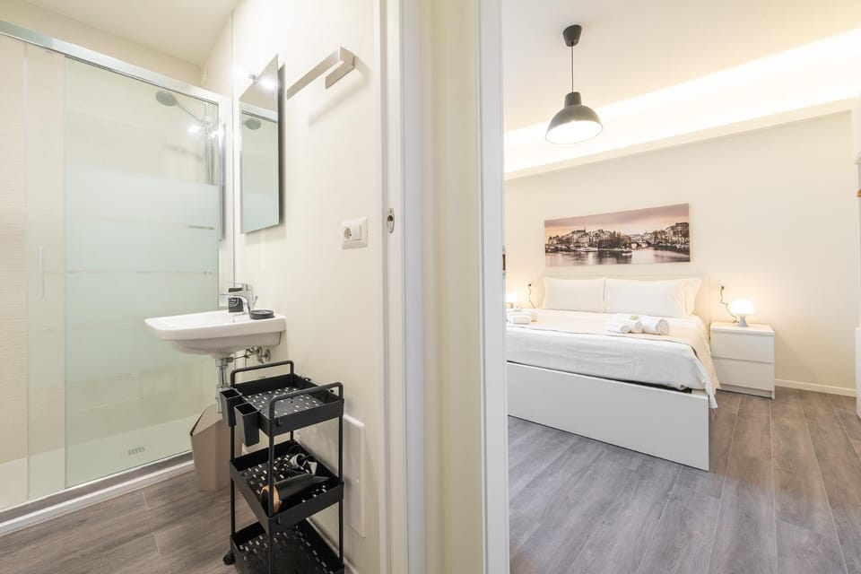 Bed, Bathroom, Bedroom