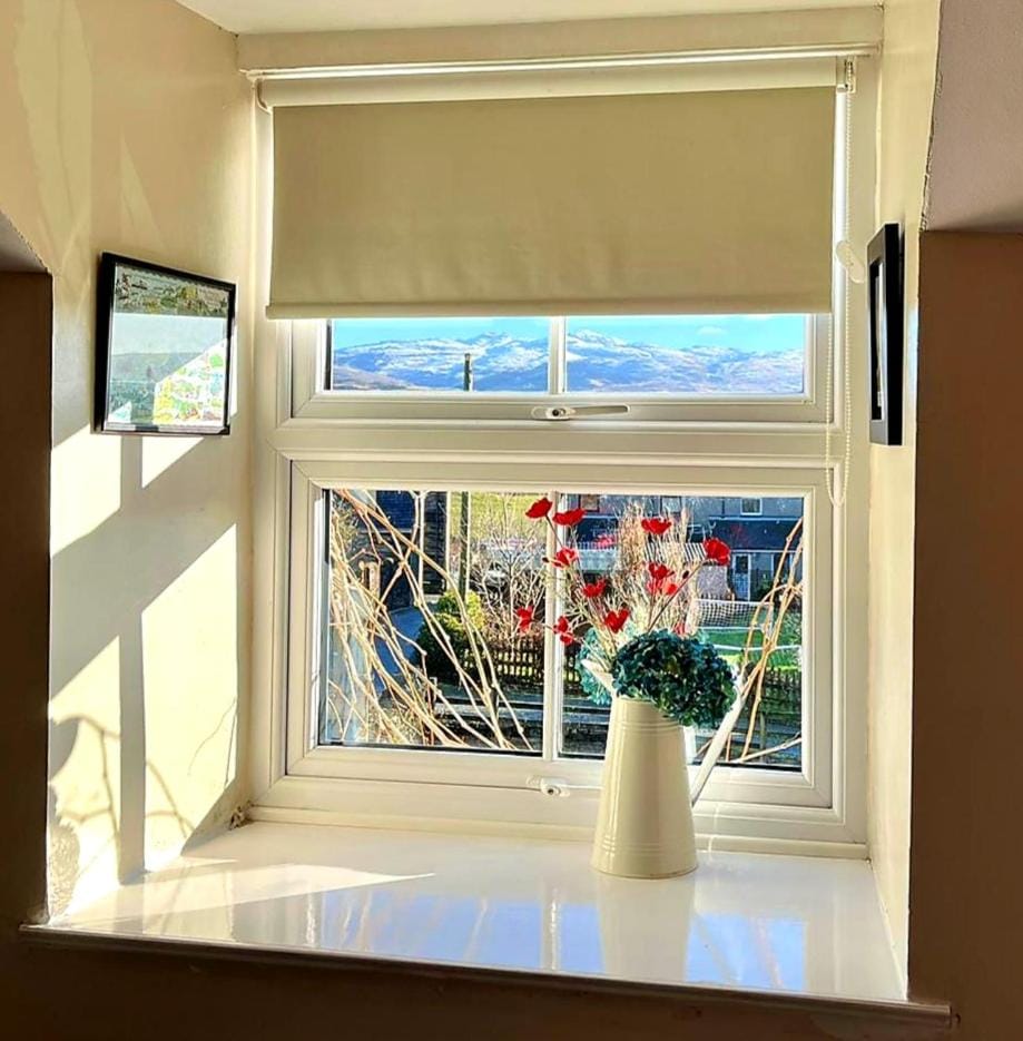 Steam Railway Cottage House in Penrhyndeudraeth