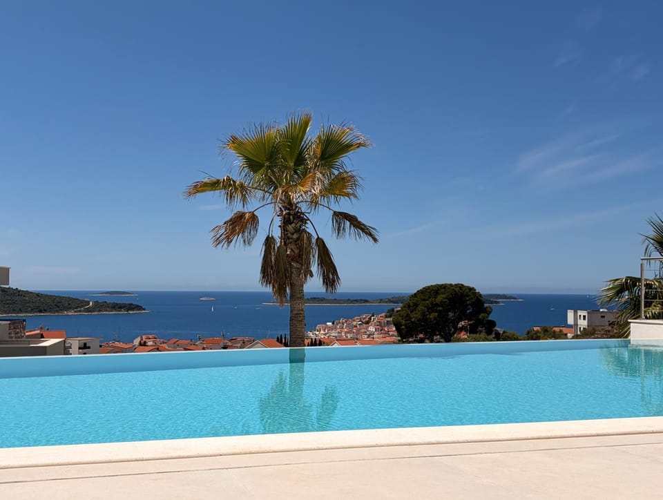 Sea view, Swimming pool, Swimming pool