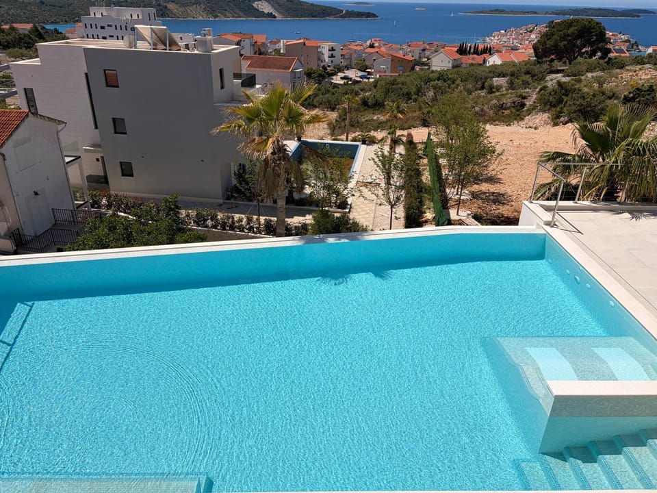 Pool view, Swimming pool, Swimming pool
