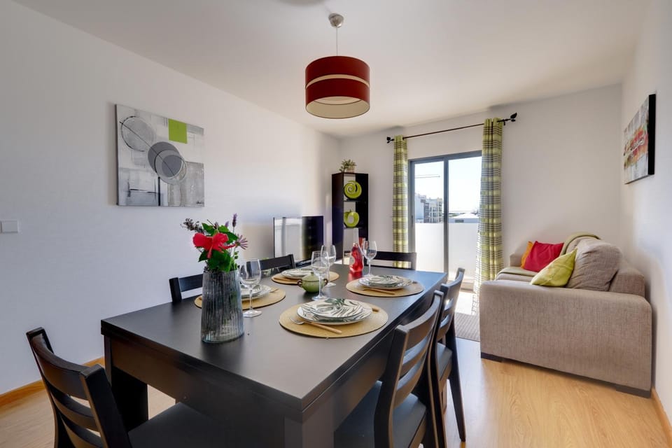 City center Private parking Sea view Apartment in Olhão