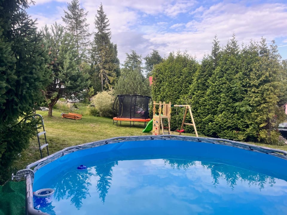Garden, Swimming pool