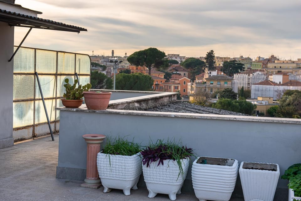 Property building, View (from property/room), Balcony/Terrace, Balcony/Terrace, City view