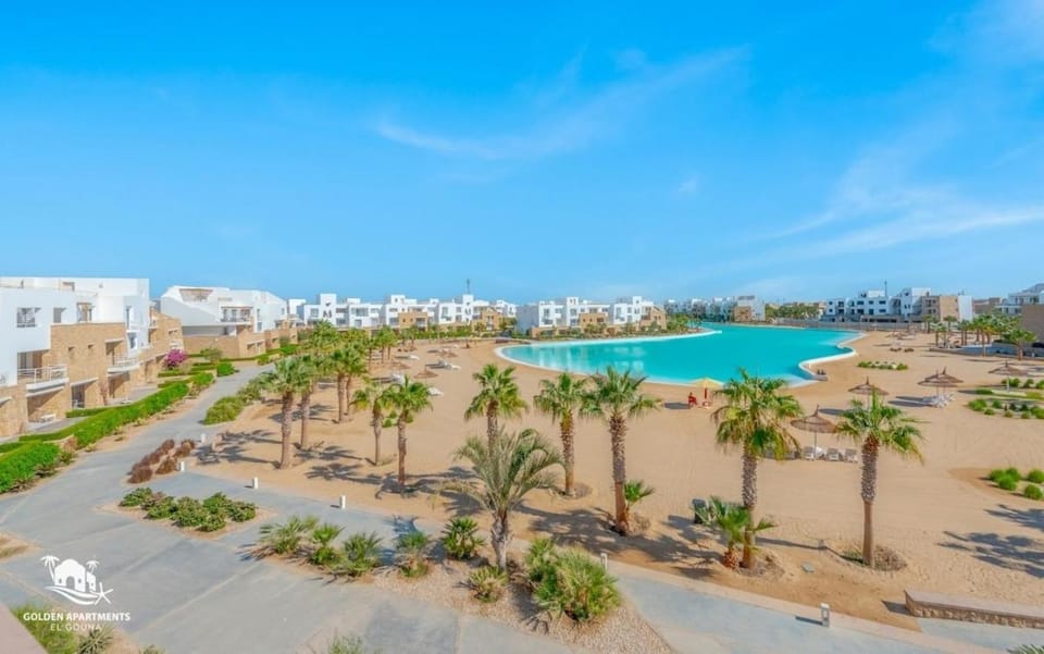 Relax in Style I Lagoon-Front 2BR in Swan Lake El Gouna Apartment in Hurghada