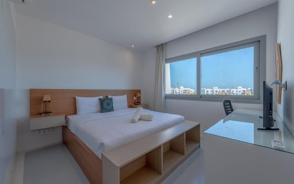 Relax in Style I Lagoon-Front 2BR in Swan Lake El Gouna Apartment in Hurghada