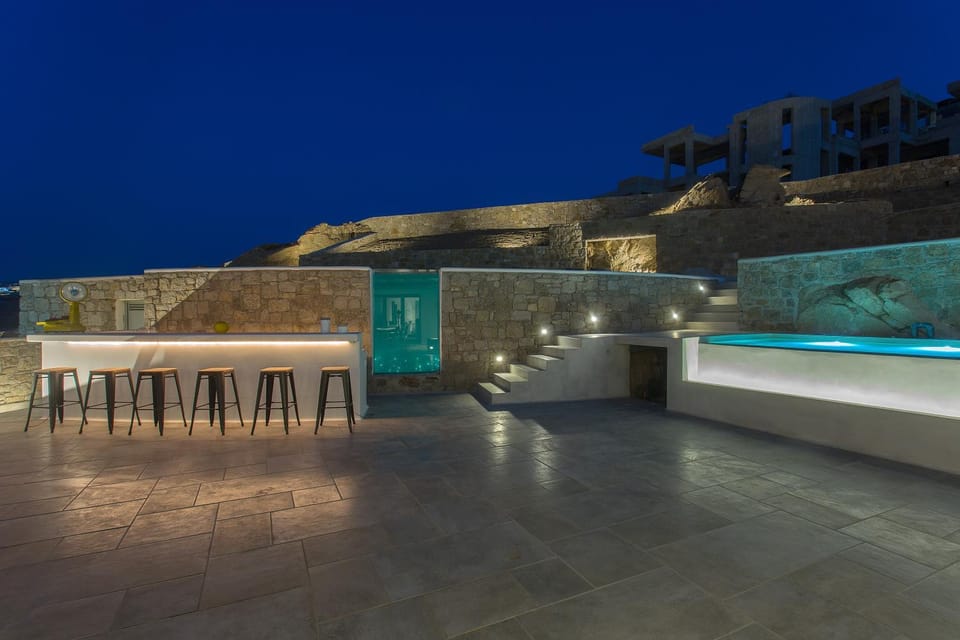 Night, View (from property/room), Balcony/Terrace, Swimming pool