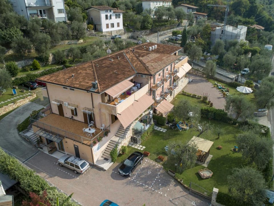 Villa Josefine Lake Front - Adults Only Hotel in Brenzone sul Garda