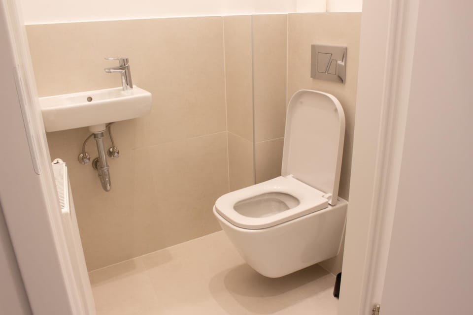 Toilet, Bathroom