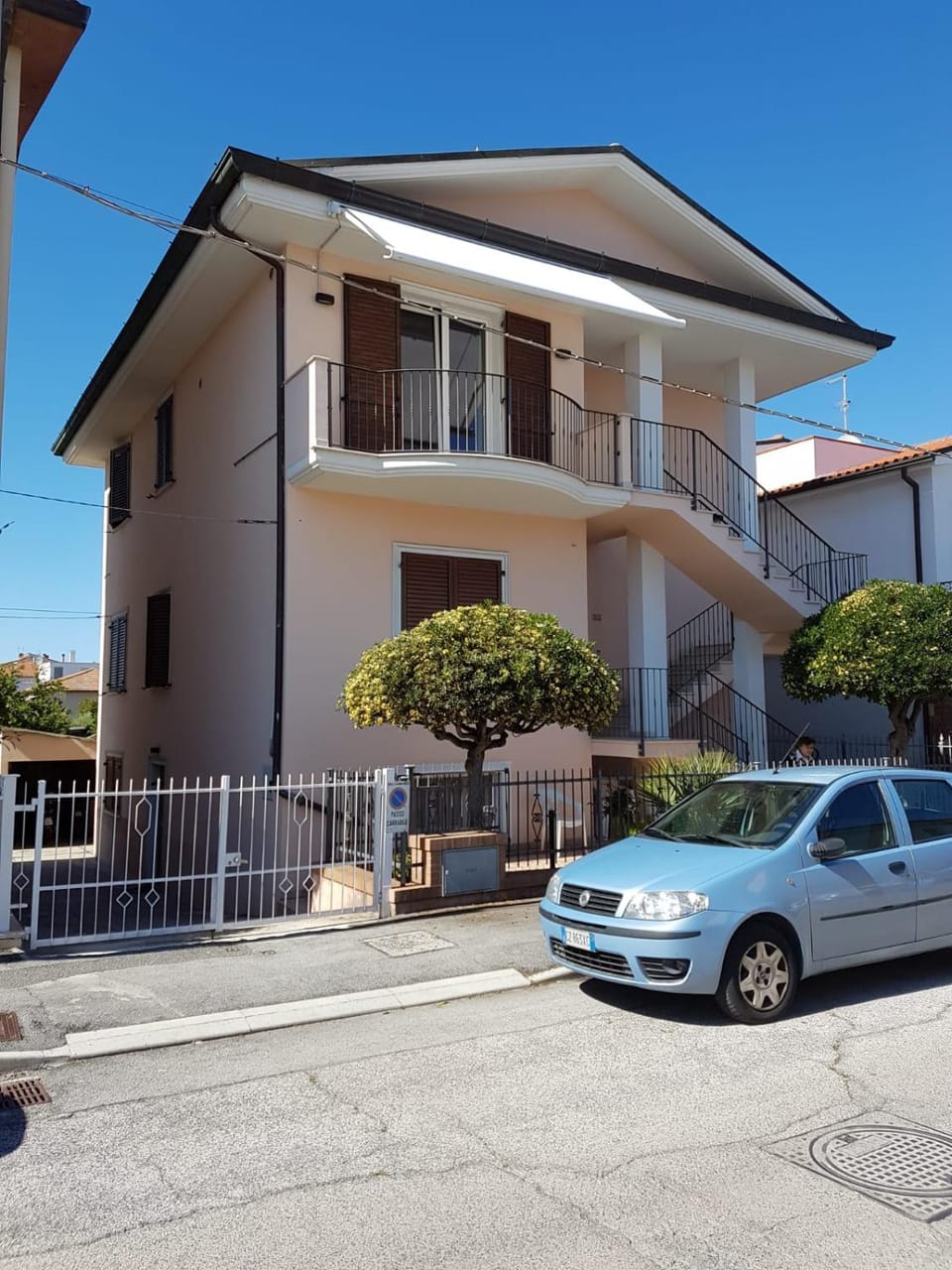 PinkHouse Apartment in Civitanova Marche