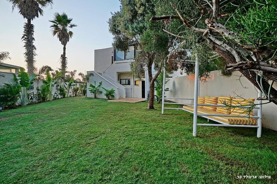 villa tsukey yam Apartment in Netanya