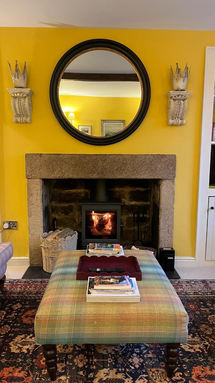Elegant Number Two House in Derbyshire Dales District