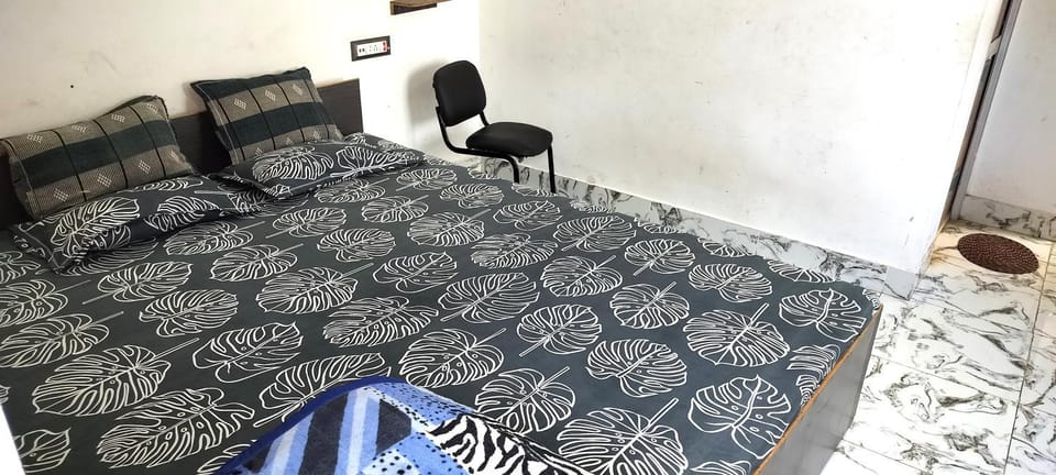 Baidyanath Ashram Non AC ठहरने का उत्तम प्रबंध Hotel in West Bengal