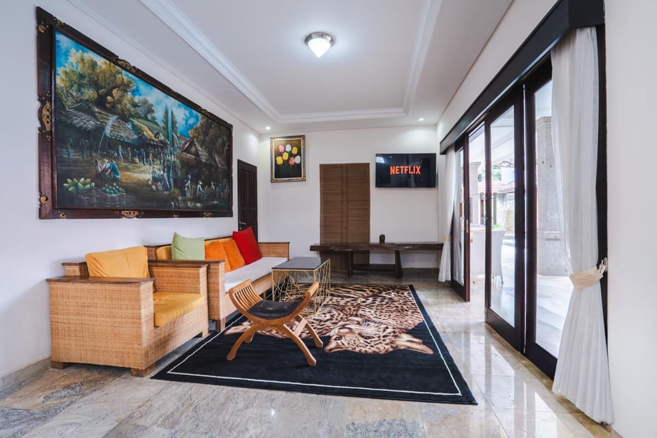 Communal lounge/ TV room, TV and multimedia, Living room