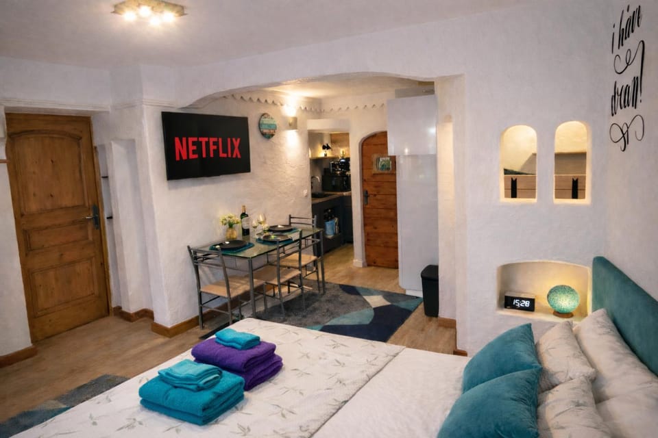 Studio PREMIUM cosy classé 24m2, 2 lits, proche centre, Netflix, Climatisation, Parking privé Apartment in Haute-Savoie