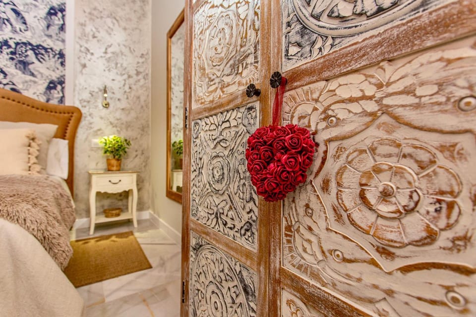 Decorative detail, wardrobe