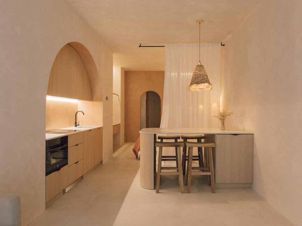 Kitchen or kitchenette, Photo of the whole room, Dining area