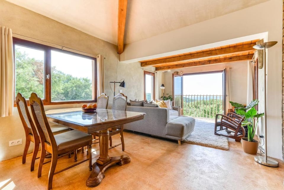 Gite la Bonté, chaleureux avec une vue enchantée House in Occitanie