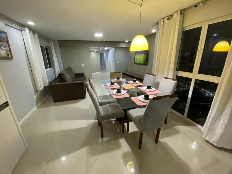 Apartamento 3 suites 400m da praia Apartment in Camboriú