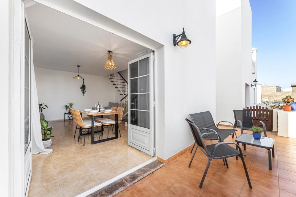 Home2Book Delightful Órzola Duplex by the Coast Apartment in Isla de Lanzarote