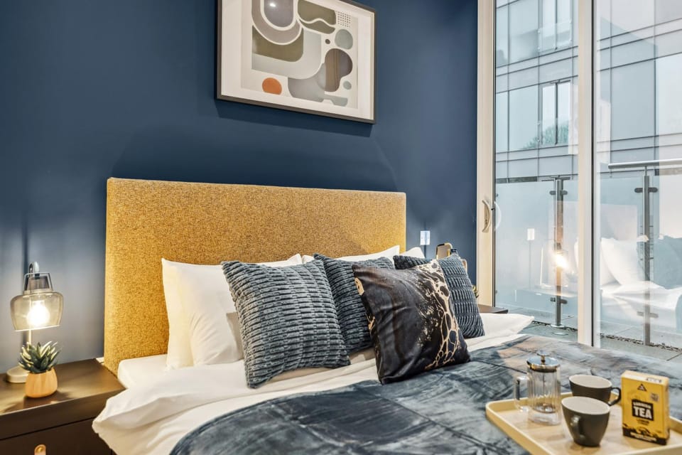 Bed, Bedroom, wardrobe