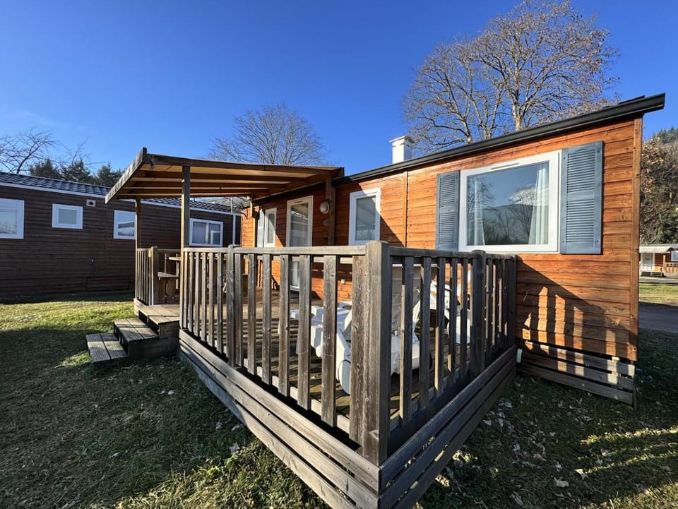 Grand MobilHome 6 Places Climatisé Campground/ 
RV Resort in Vosges
