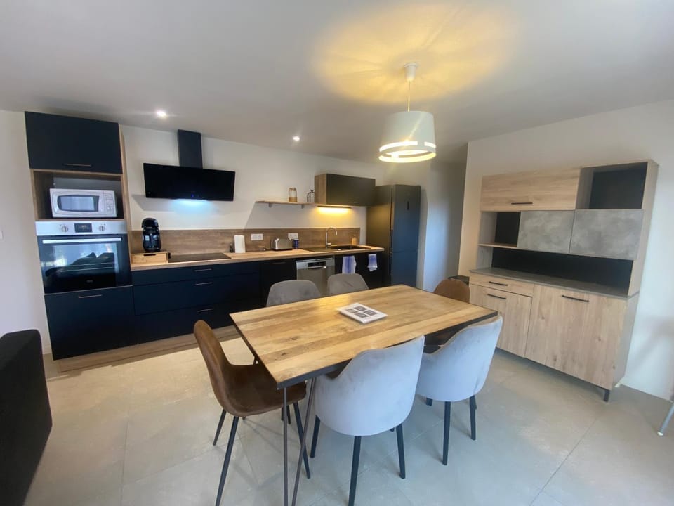 Kitchen or kitchenette, stove