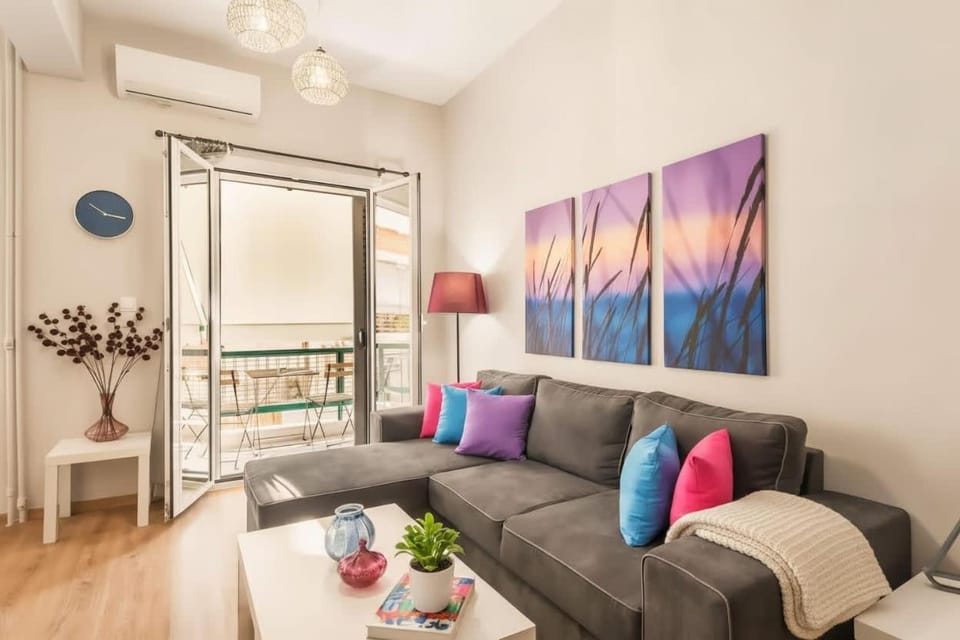 Bright & Modern 1BD Apartment in Neos Kosmos Apartment in Athens