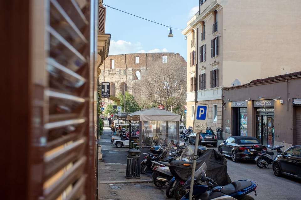 Property building, Day, Neighbourhood, Cycling, City view, Location