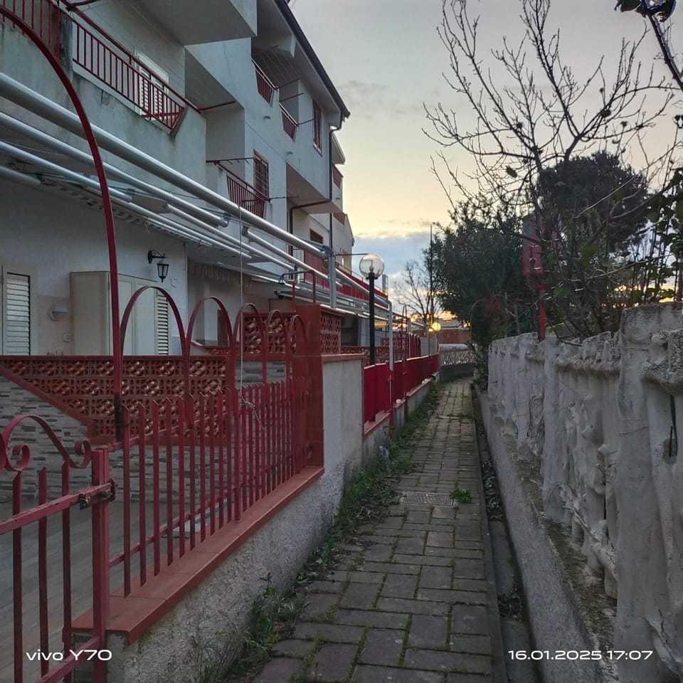 Casa Vacanza Il Pontile Mini Appartamento Apartment in Calabria