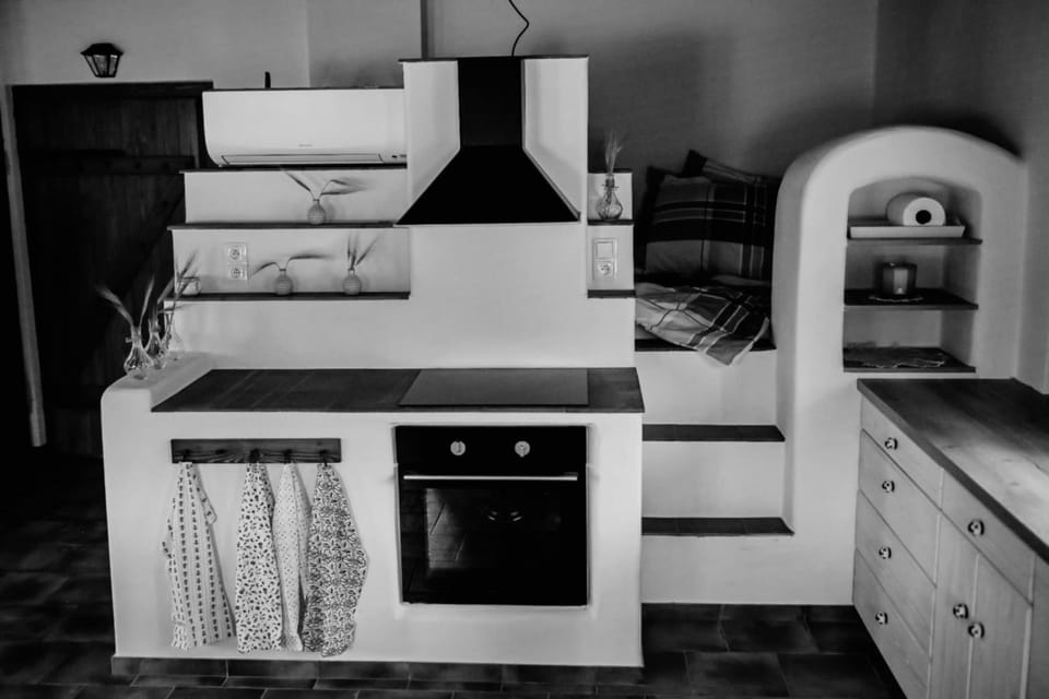 Kitchen or kitchenette, stove