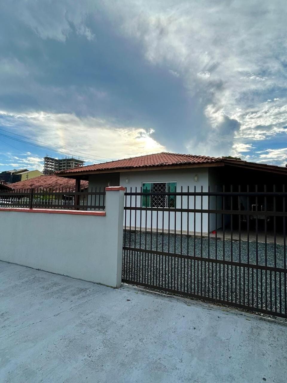 Residência dos Salvatores House in Penha