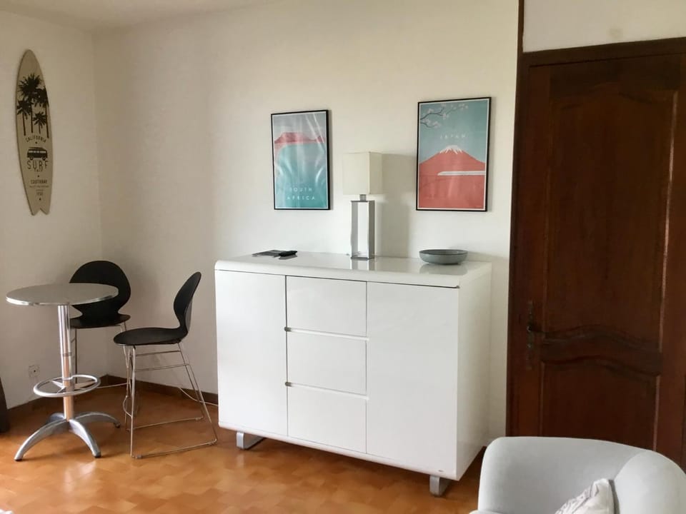 Studio vue mer Apartment in Sausset-les-Pins