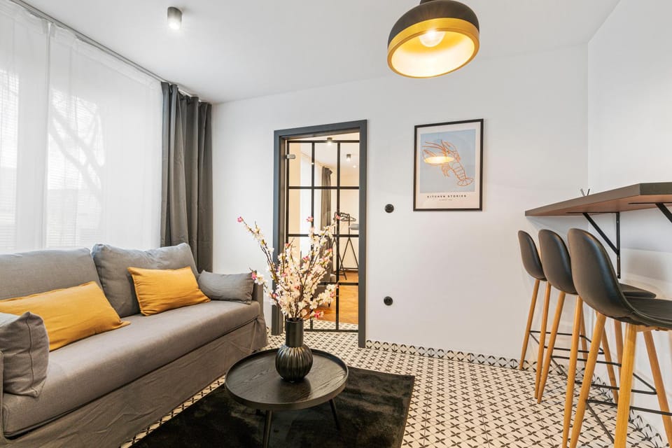 Living room, Seating area, Dining area