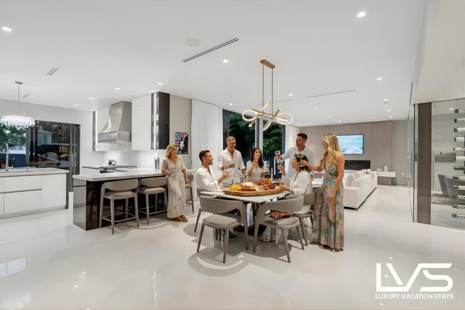 Villa San Marco- Waterfront Grandeur in the Heart of Fort Lauderdale House in Fort Lauderdale