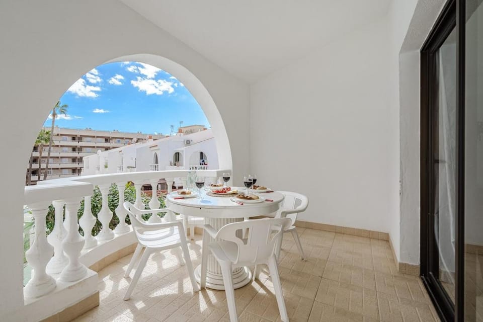 Balcony/Terrace, Dining area