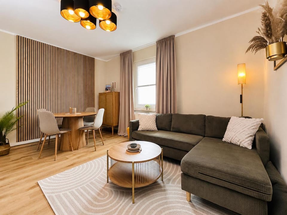 Living room, Food