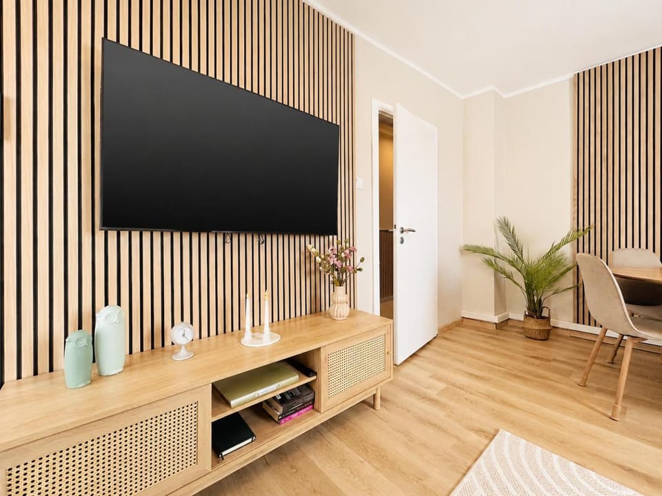 TV and multimedia, Living room