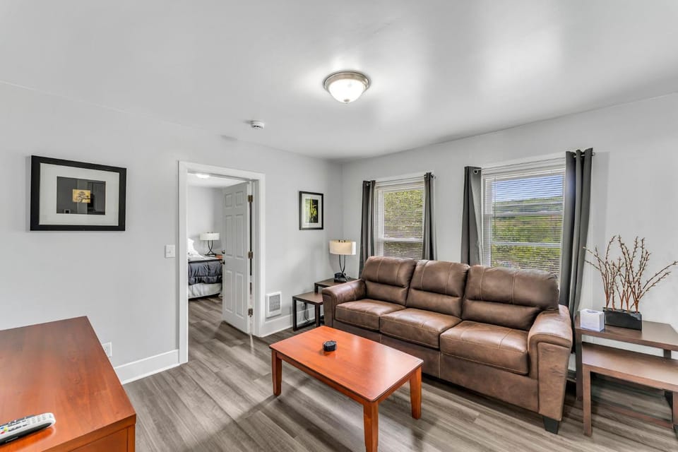 Pitcher's Paradise Apt 3 All Star Baseball Rentals Apartment in Oneonta