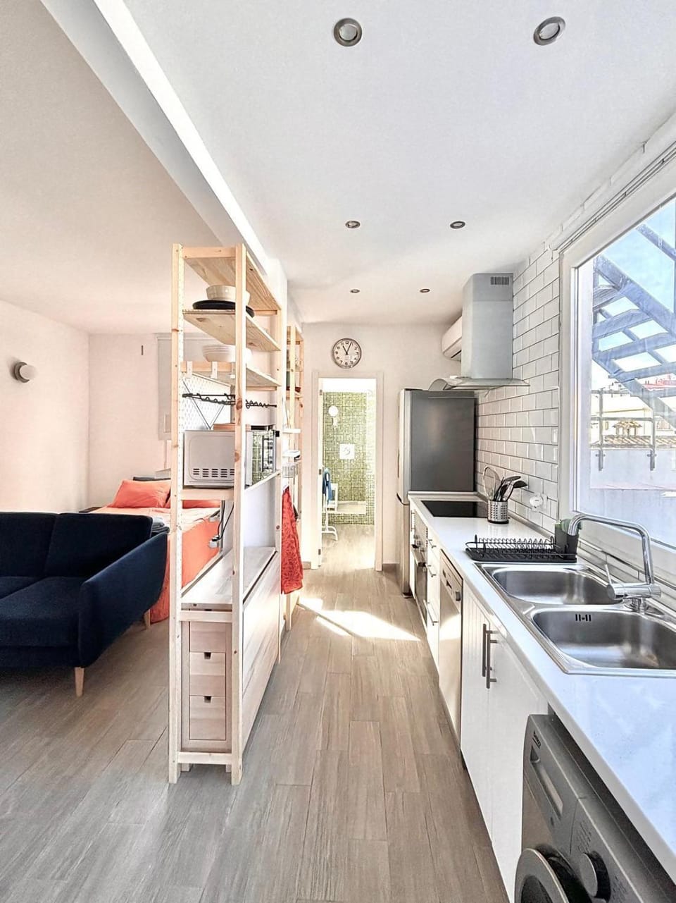 Kitchen or kitchenette, Photo of the whole room