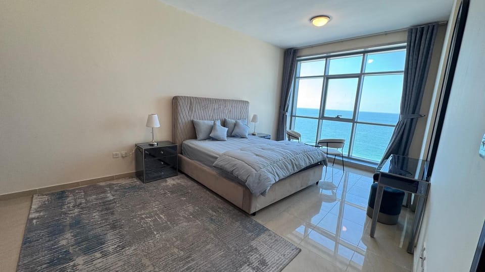 Bed, Bedroom, Sea view