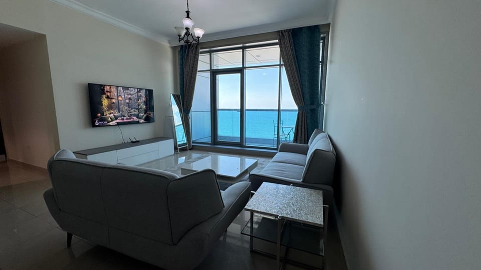 TV and multimedia, Living room, Seating area, Sea view