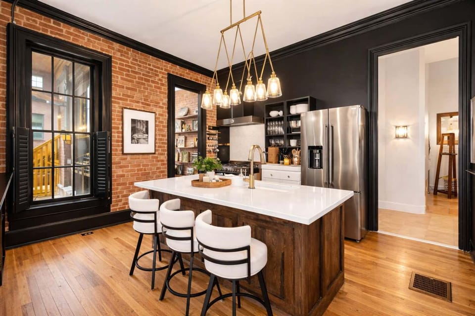 Charming 7BR Home Bourbon Trail & Attractions House in Louisville