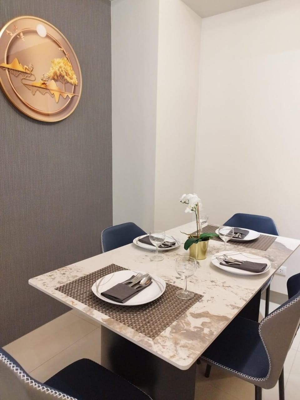Savvy Suites Combined 6BR near Okada Apartment in Pasay