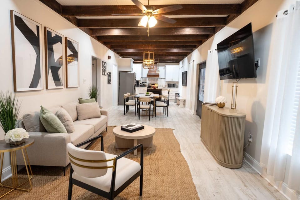 Mid City Magic 7 Apartment in New Orleans