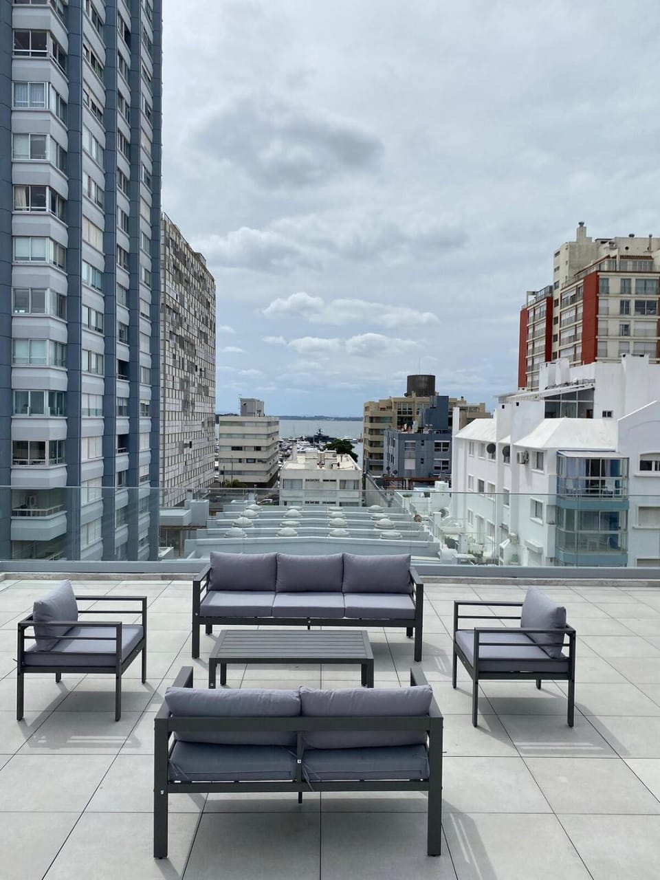 Moderno apartamento en península Apartment in Punta del Este