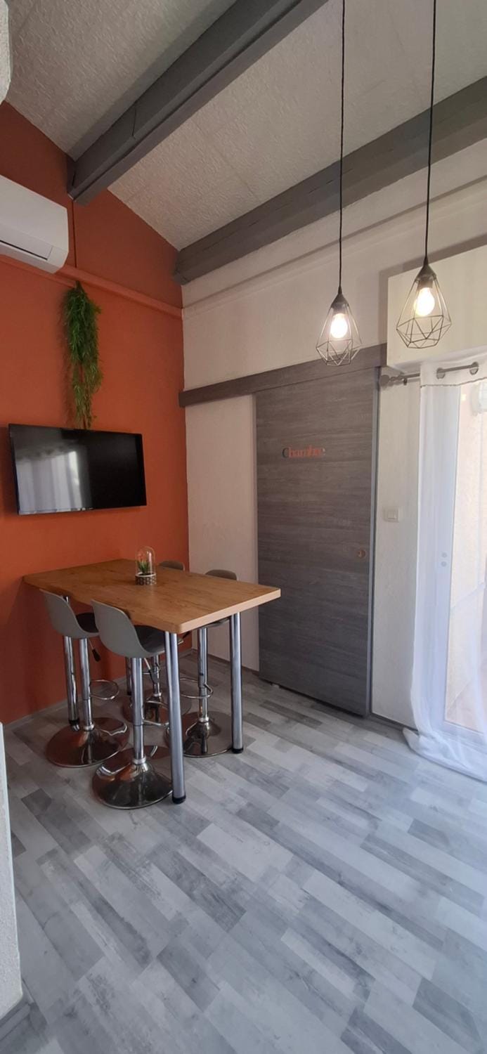 Dining area, air conditioner