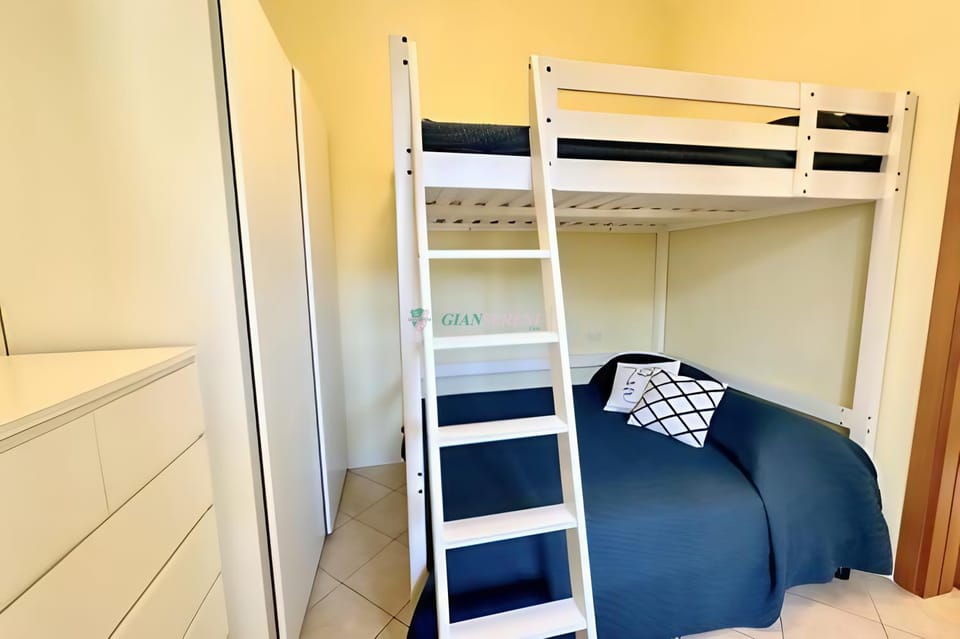 Bed, Photo of the whole room, Bedroom, bunk bed, wardrobe