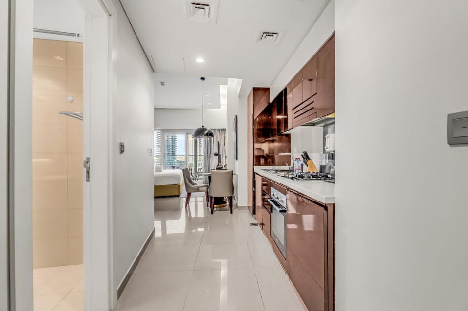Kitchen or kitchenette, oven, stove
