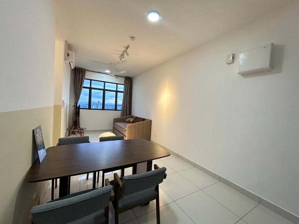Cheras trader square traders garden park 1 queen bed 2 single bed 1 car park Apartment in Negeri Sembilan, Malaysia